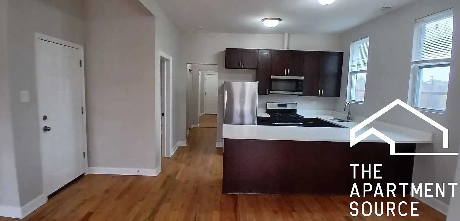 3614 W McLean Ave — Photo 4