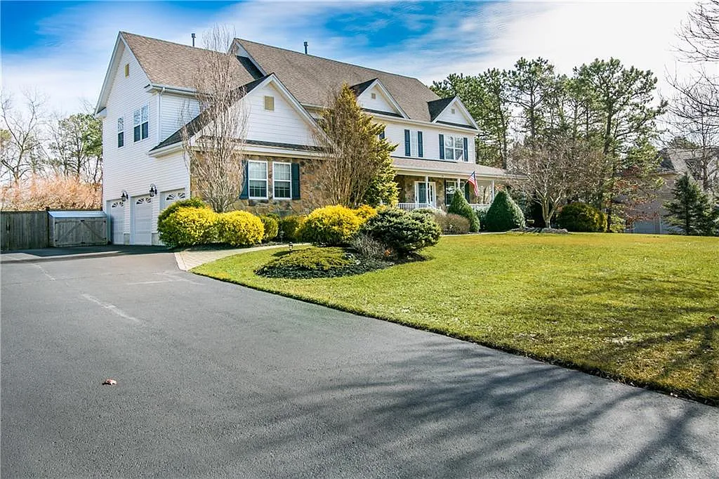 19 Red Fox Dr photo 1