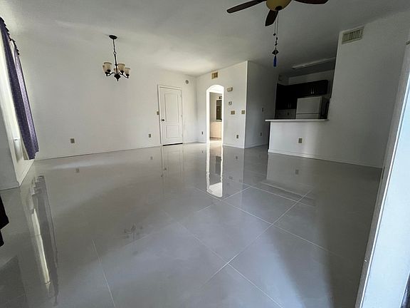 2nd image of 100 SW Peacock Blvd #1104