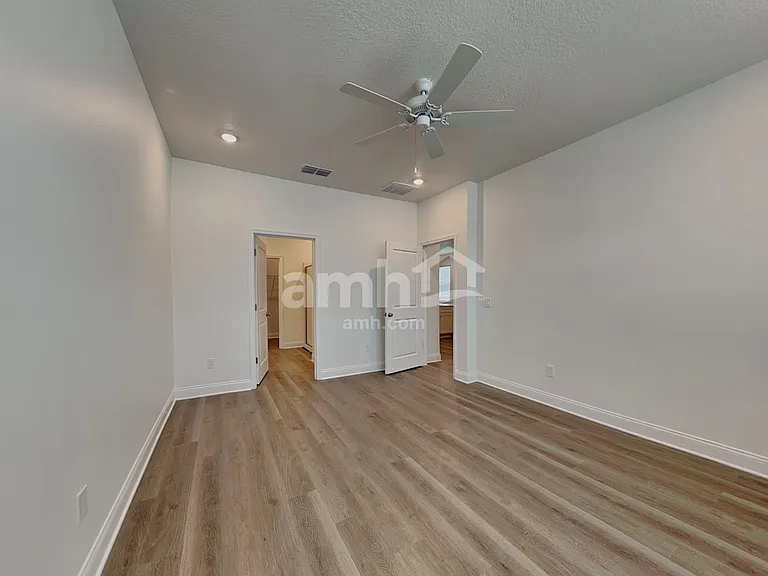 16385 Aubergine Alley — Photo 11