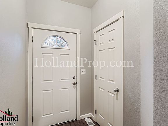 3rd image of 645 SE Shega Ct
