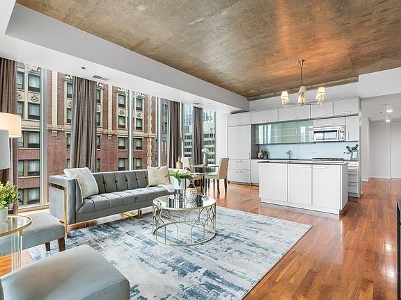 3rd image of 550 N Saint Clair St APT 1608