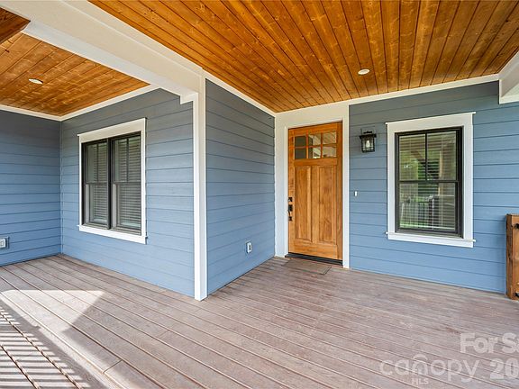 3rd image of 67 Starwood Valley Trl