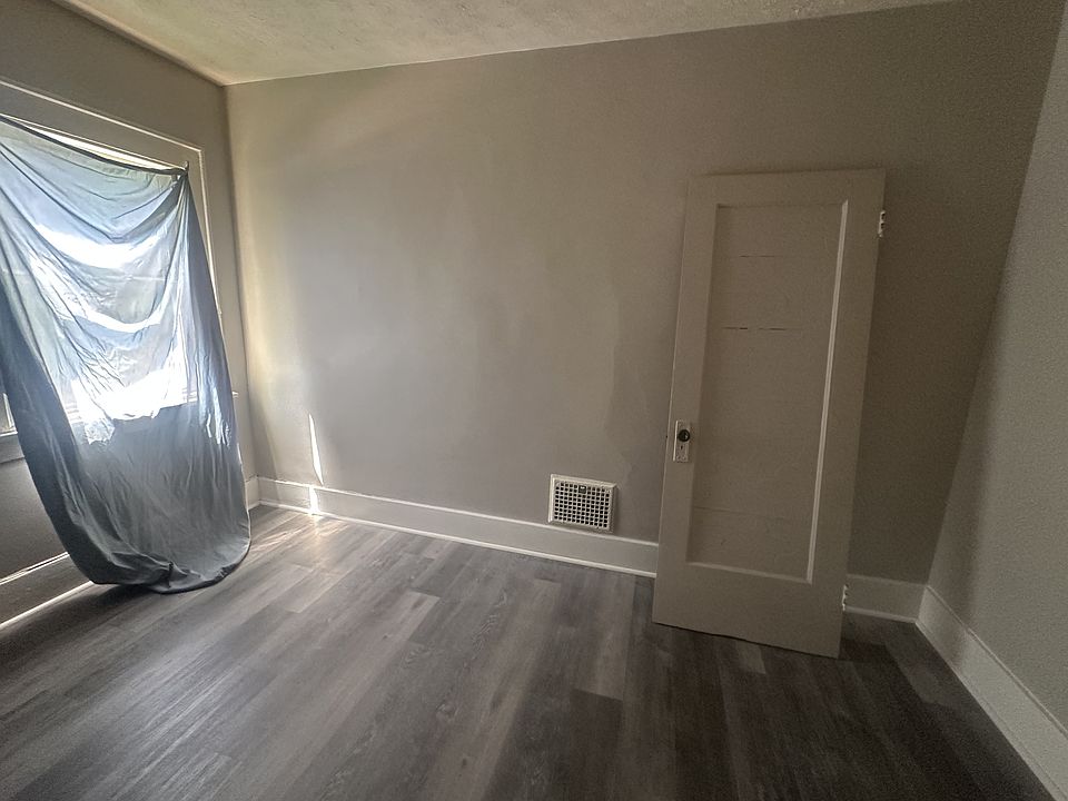 1st image of 448 Fairgreen Ave #17918572