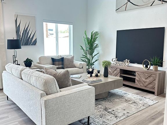 5th image of 2045 E MICHIGAN Avenue #2