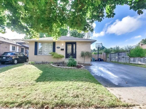 67 Weymouth Dr, London, ON N5V 4E3