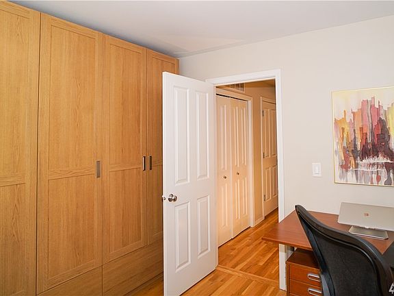 5th image of 12415 NE 154th Pl