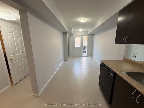 5th image of 4975 Southampton Dr #277