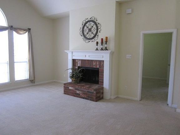 3rd image of 5009 Wethington Ct