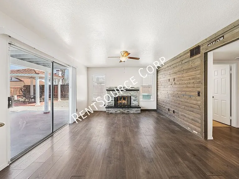 2145 W Avenue P8 — Photo 14