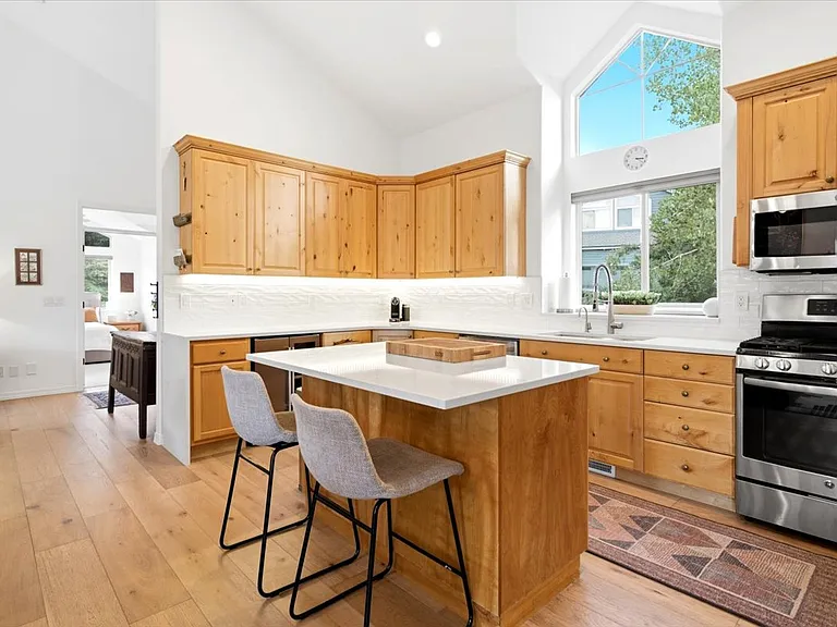 7435 Brook Hollow Loop Rd — Photo 13