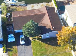333 Aldo Dr, Toms River, NJ 08753