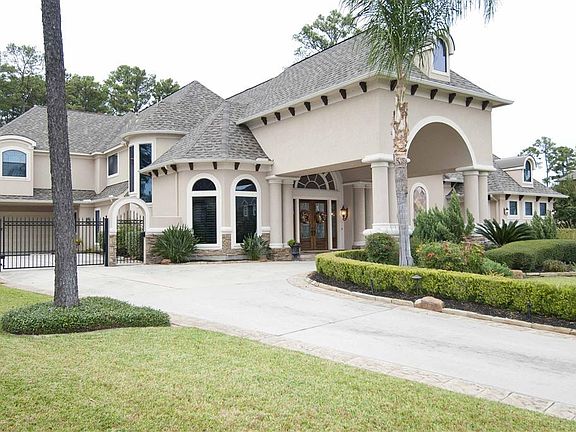 2nd image of 13923 Maple Cliff Ln