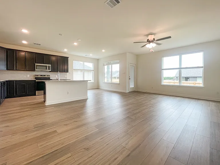 6912 Llano Dr — Photo 6