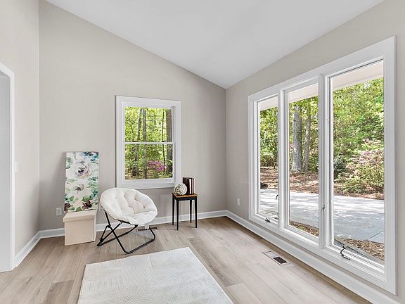 4th image of 4041 Timber Wolf Cir