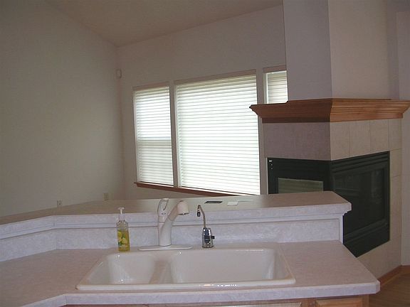 2nd image of 25 Brittany Oaks