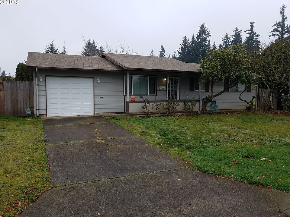2nd image of 311 Cedar Ave