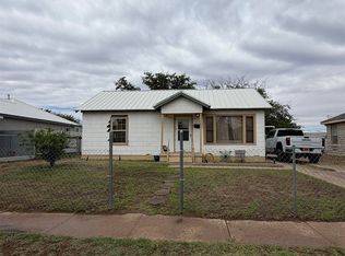 1217 S Selman St, Hobbs, NM 88240