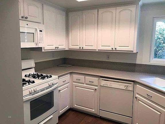 4th image of 1648 Shady Brook Dr