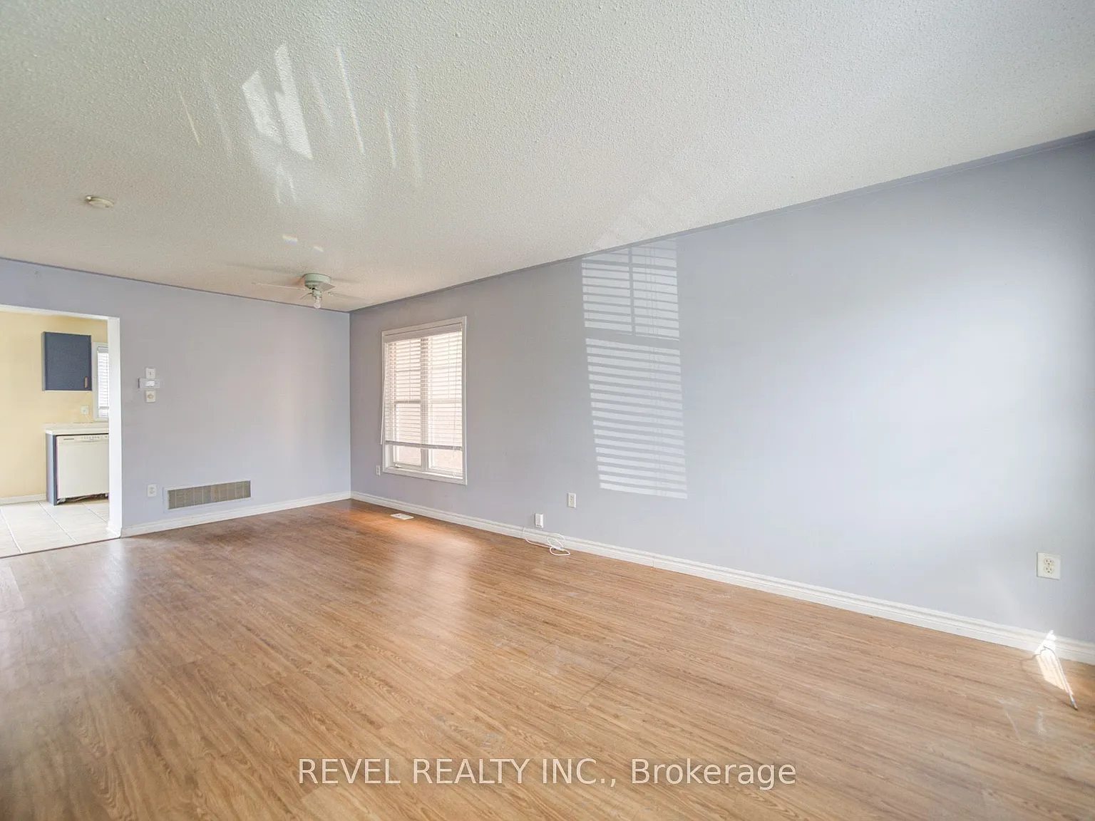 4 bed, $3,500 — Photo 4
