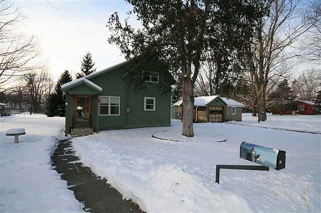 1st image of 41 Moorehouse Ln