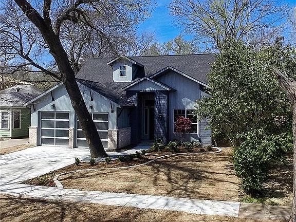 3rd image of 8655 Forest Hills Blvd