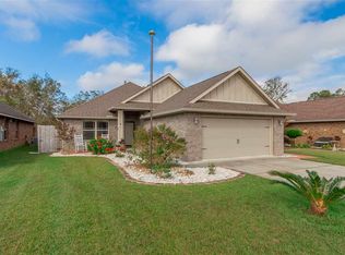 2539 Fiddlers Cir, Cantonment, FL 32533