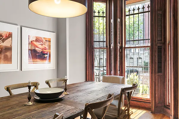 Sold by Compass | media 5