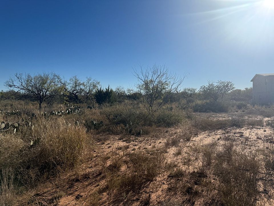 2nd image of 2619 Obryan Ln