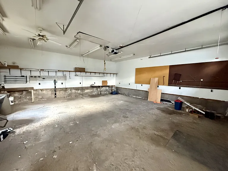 502 N H St — Photo 14