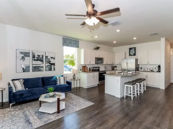 11915 Stoneport Pl, Riverview, FL 33569