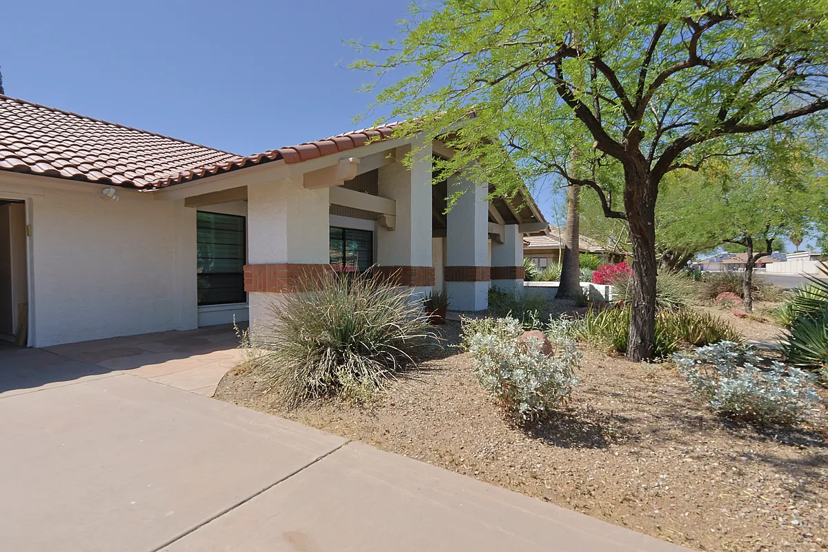 Building Photo - 6722 S Martin Ln