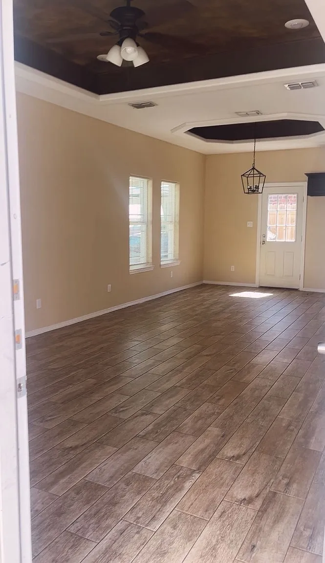 3 bed, 1234 sqft, $1,200 — Photo 2