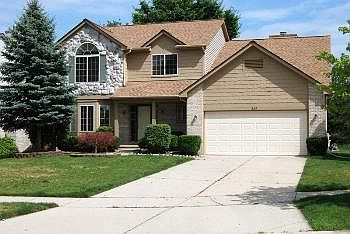 1st image of 859 Pheasant Woods Dr