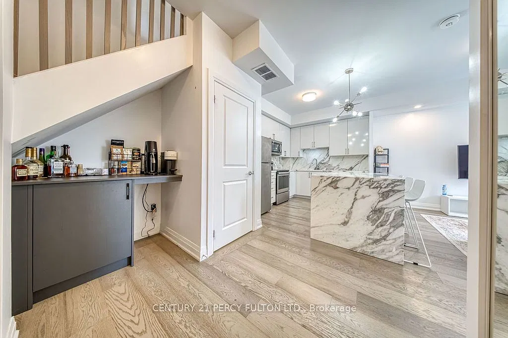 2 bed, $3,100 — Photo 4