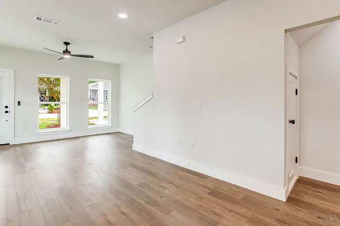 14 South Ave — Photo 30