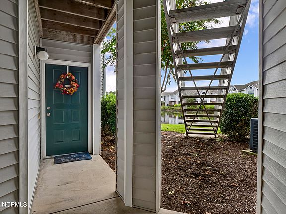 3rd image of 4124 Breezewood Drive #102