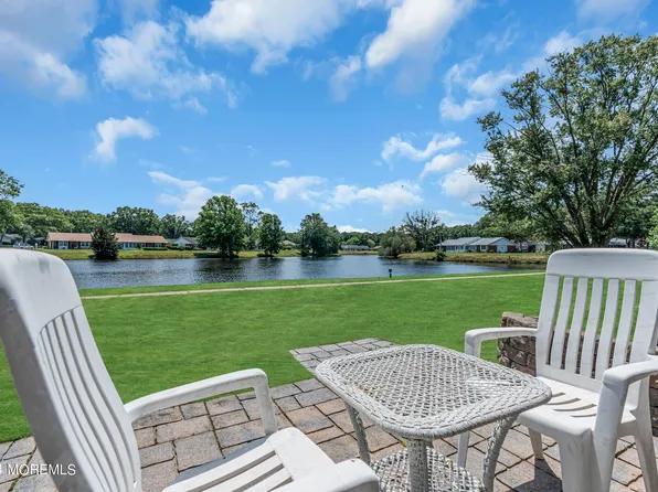 242C Jefferson Court, Lakewood, NJ 08701