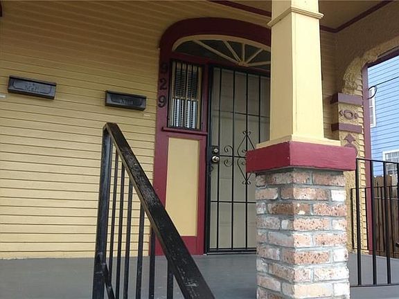 2nd image of 939 Saint Maurice Ave