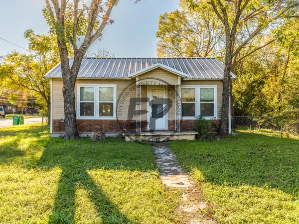 911 E Craven Ave, Waco, TX 76705