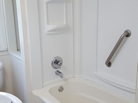 3rd image of 266 S Harbine Ave