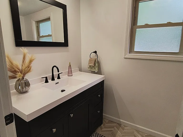1508 Merrill St — Photo 10