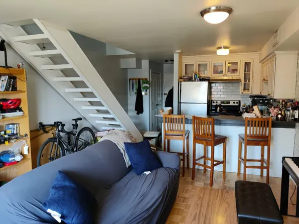 2828 N Burling St, Chicago, IL