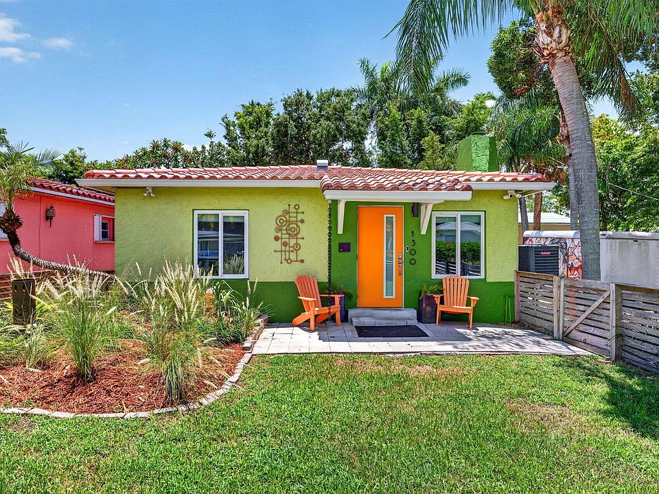 1st image of 1300 SW 31st Street