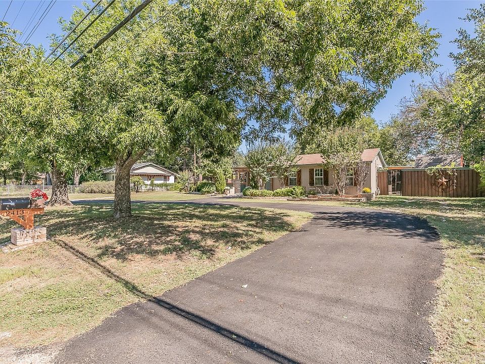 2413 Sandy Ln, Fort Worth, TX 76112 Zillow