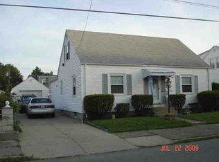 63 Liberty St, Pawtucket, RI 02861