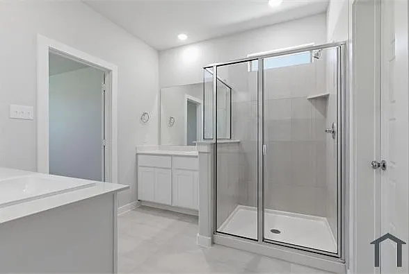 637 Sierra Rdg — Photo 21