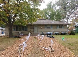 4224 Winchester Ln, Brooklyn Center, MN 55429