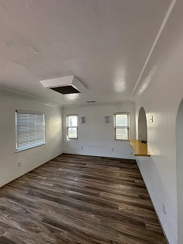 1370 N D St #105 Photo 1