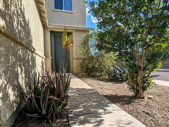 3rd image of 1085 W Sea Urchin St
